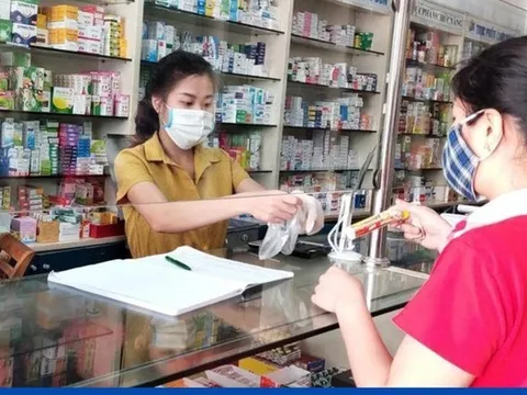 Người bệnh tự mua thuốc, thiết bị y tế chú ý thông báo liên quan đến BHYT
