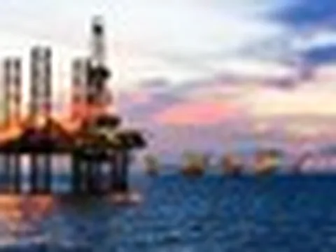Giá dầu có thể giảm về 70 USD/thùng trong năm 2027, lợi nhuận các "ông lớn" dầu khí Việt Nam sẽ ra sao?
