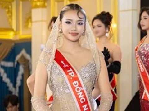 Top 23 Miss Charm Vietnam nhận sash, lộ diện trước truyền thông