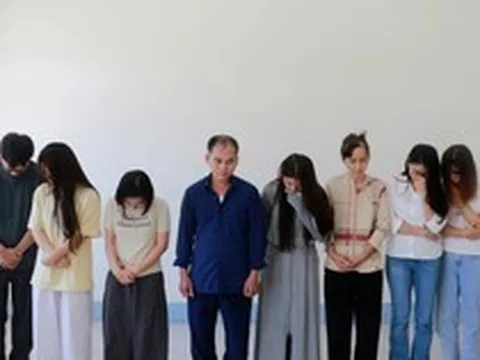 Phá đường dây sản xuất, buôn bán thuốc giả, thu 20.000 lọ thuốc thành phẩm