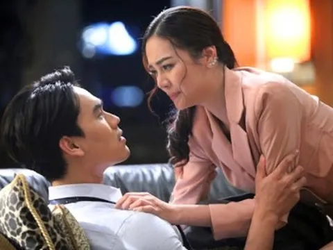 Quen nữ giám đốc xinh đẹp đúng 1 tháng đã cưới, đêm tân hôn tôi mới hiểu chuyện gì đang chờ mình