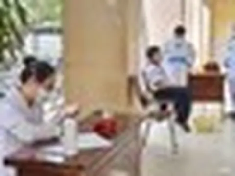 Từ vụ 3 học sinh mắc não mô cầu nguy hiểm: Bác sĩ cảnh báo khẩn