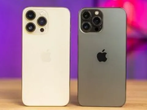 2 chiếc iPhone giảm hơn 20 triệu đồng kể từ khi ra mắt