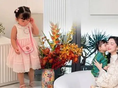 Con gái út của Hoa hậu Đặng Thu Thảo hiếm hoi lên sóng, vẻ ngoài xinh đẹp khiến dân tình trầm trồ