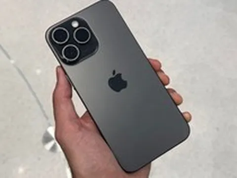 Chiếc iPhone cũ giảm giá tận 25 triệu đồng