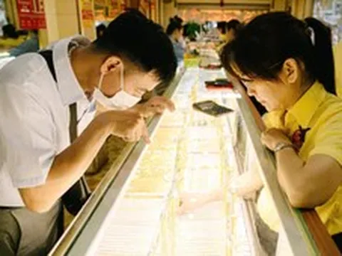 Giá vàng hôm nay 22-10: Vàng miếng, vàng nhẫn tiếp tục giảm