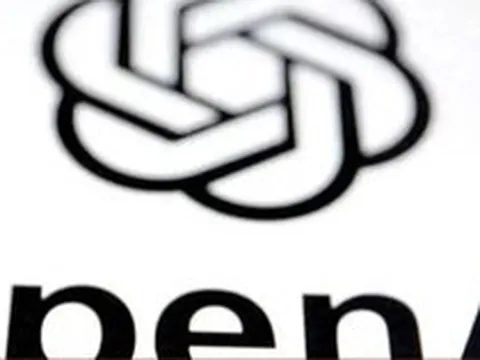 OpenAI tăng tốc gọi vốn trước thềm IPO của Anthropic