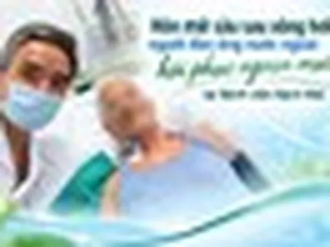 Xông hơi hơn 1 giờ gây suy đa tạng, du khách Mỹ được bác sĩ Bạch Mai cứu sống