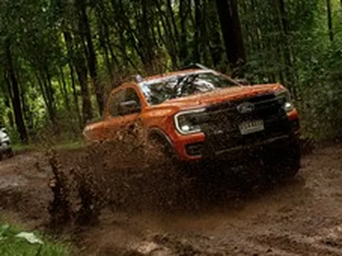 Đoàn xe địa hình Đông Nam Á, có đại diện Việt Nam, hoàn thành hành trình 630 km qua hai quốc gia