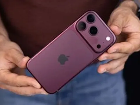 Vừa ra mắt, iPhone 18 Pro đã bị công ty bảo mật do người Việt sáng lập jailbreak vĩnh viễn, khởi động lại vẫn còn nguyên