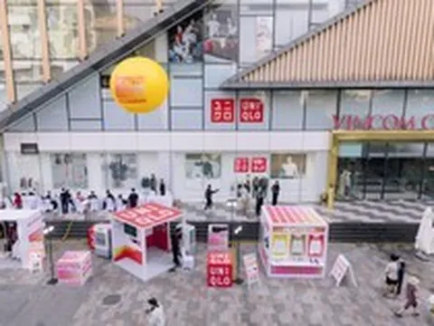 Hãng thời trang Nhật doanh thu hơn 23 tỷ USD tiết lộ bí mật phía sau một loại áo bán suốt hơn 20 năm