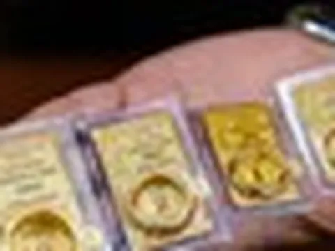 Vì sao mua bán vàng từ 5 triệu đồng không được dùng tiền mặt, mà không phải 10 triệu, 20 triệu,...?