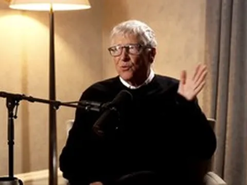 Sau tuyên bố chấn động của Elon Musk, đến lượt Bill Gates đồng ý: "Trong 20 năm tới lao động con người sẽ không còn bắt buộc"