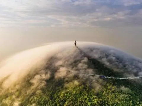 Ngọn núi cao nhất Nam Bộ có cáp treo lên đỉnh, sở hữu tượng Phật làm bằng 170 tấn đồng đỏ do chính người Việt tạo tác vừa đón 5 triệu lượt khách