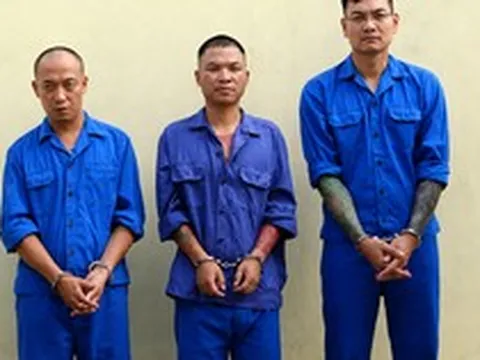 Điện thoại thành công cụ 'gài bẫy' giữa đường: Chuyên gia cảnh báo điều ít biết