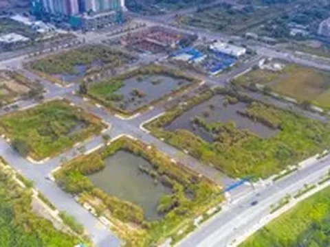 Niêm yết đấu giá 4 lô 'đất vàng' ở Thủ Thiêm