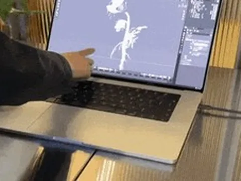 Hỏi sếp lớn Apple: MacBook Pro cảm ứng có "giành khách" của iPad?