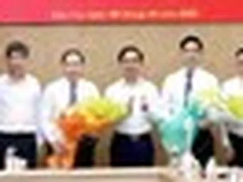 Ban Thường vụ Tỉnh ủy Lào Cai công bố các quyết định về công tác cán bộ