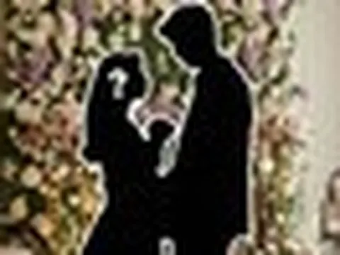Nữ diễn viên phim giờ vàng phát hiện chồng ngoại tình với gái xinh nhờ chi tiết lạ trong ngày cưới