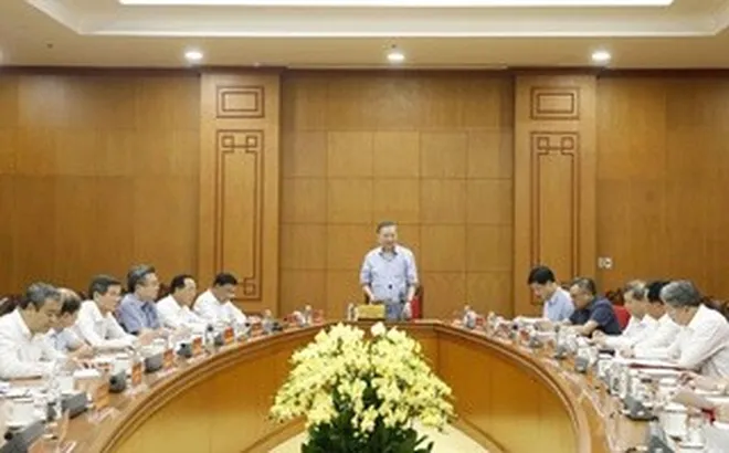 Xây dựng công tác tư tưởng của Đảng hiện đại, chuyên nghiệp