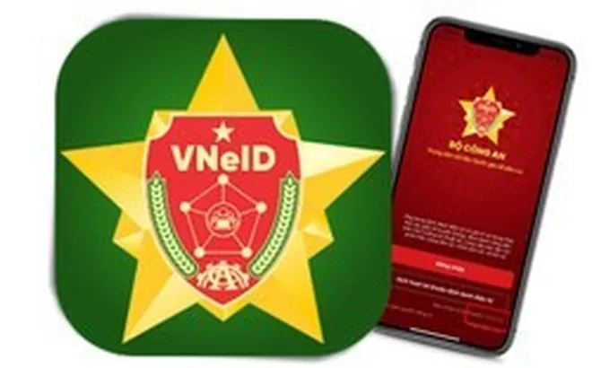 Công an lưu ý người dân kiểm tra lại thông tin này   trên     VNeID